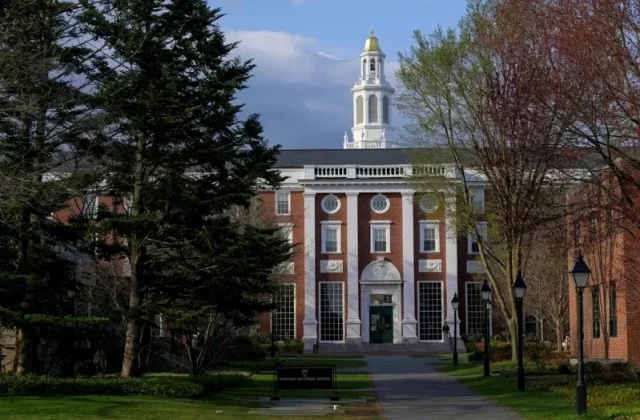 Harvard Reaps Big Gains from SpaceX Investment; TSMC Becomes Second-Largest Holding; 27.1% Annual Return Achieved, Yet Financial Pressures Persist